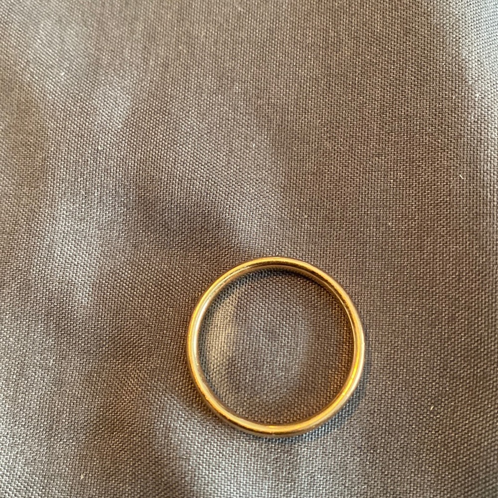 💯authentic tiffany & co. Rose gold ring size 7.5